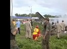 Vídeo mostra restos do avião que caiu em Recife 
