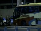 Sequestro de ônibus no Rio deixa cinco pessoas feridas